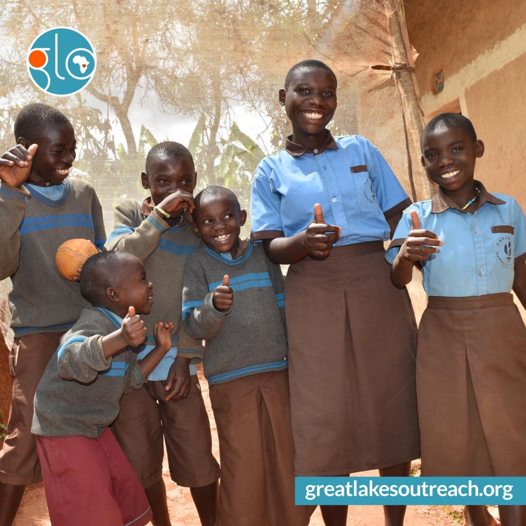 glo 6 school kids smiling